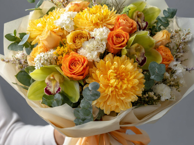 Букет с хризантемами «Классика тепла»