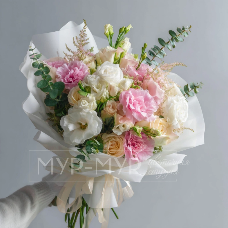 Букет с эустомами &laquo;Мягкое прикосновение&raquo;