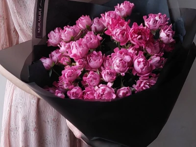 Букет из кустовых роз «Розовое изящество»