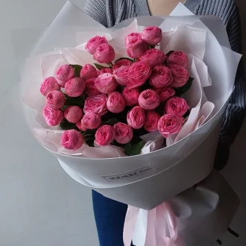 Пионовидные кустовые розы