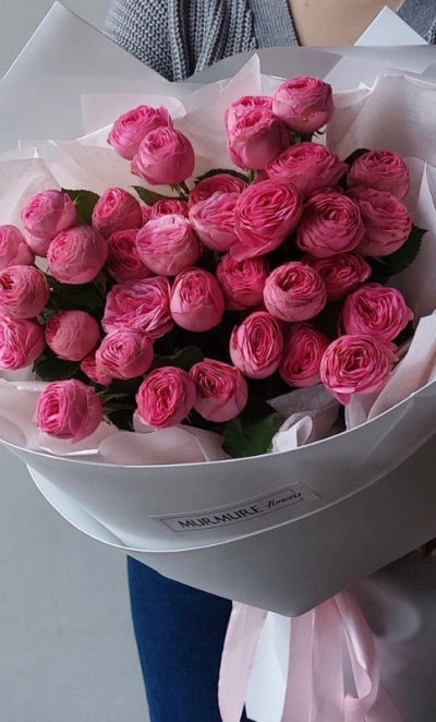 Пионовидные кустовые розы