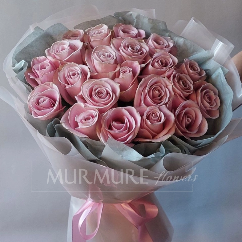 21 роза зифирная в упаковке