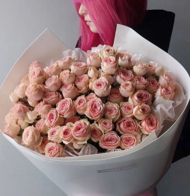 Монобукет из кустовых пионовидных роз «Розовое облако»