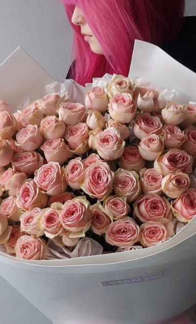 Монобукет из кустовых пионовидных роз «Розовое облако»