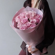 Монобукет из 15 розовых роз &laquo;Нежный сюрприз&raquo; 1