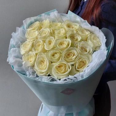 21 белая Голландская роза 40 см