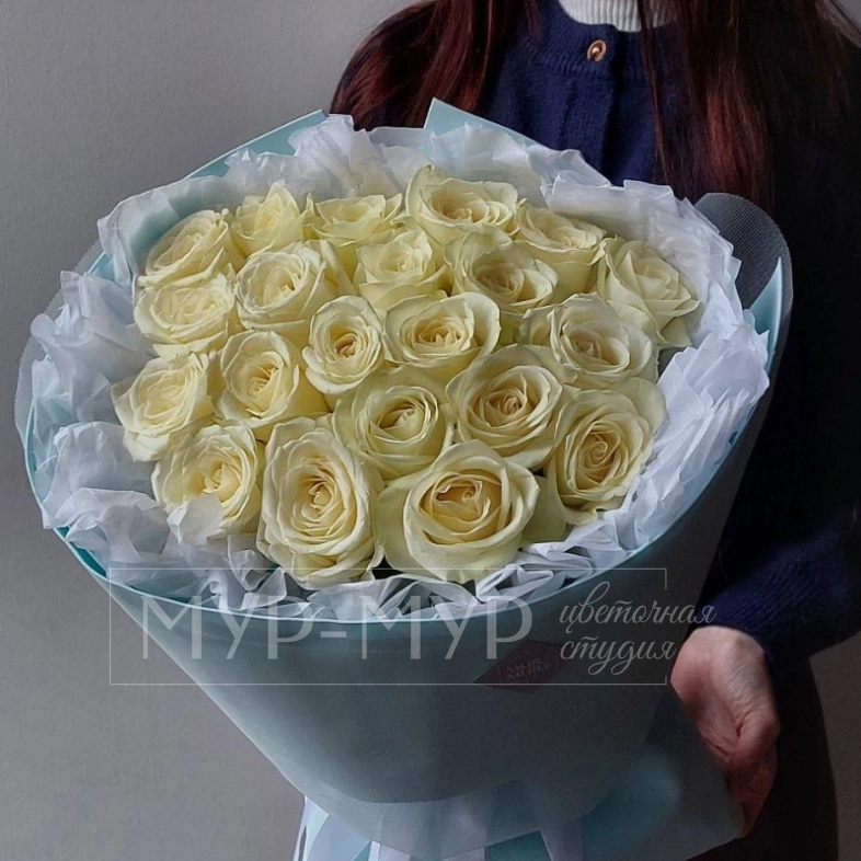 21 белая Голландская роза 40 см