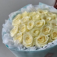 21 белая Голландская роза 40 см 1