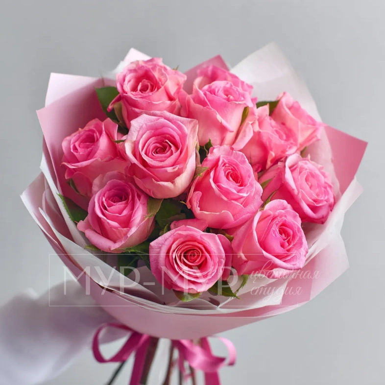 15 розовых кенийских роз
