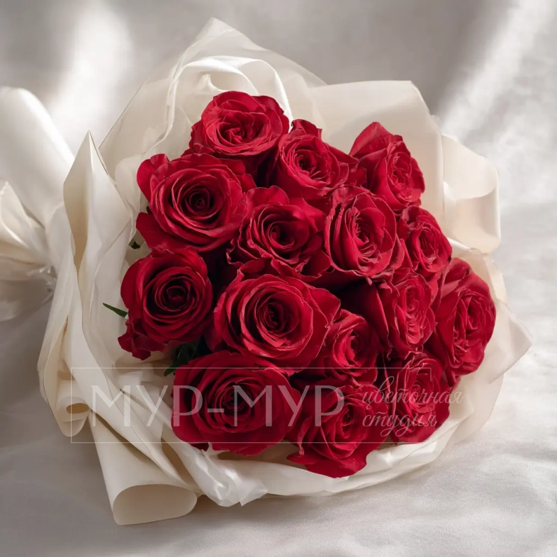 15 красных роз 60 см