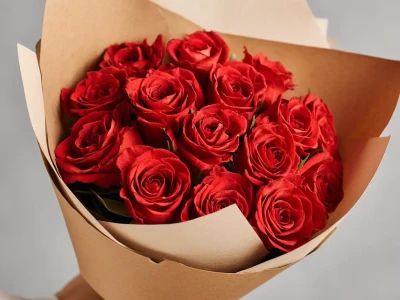 15 красных кенийских роз