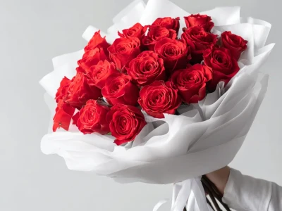 Красные розы «Пламя любви»