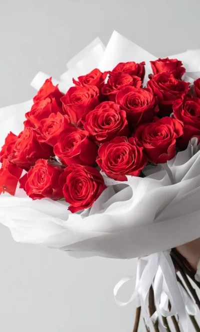 Красные розы «Пламя любви»